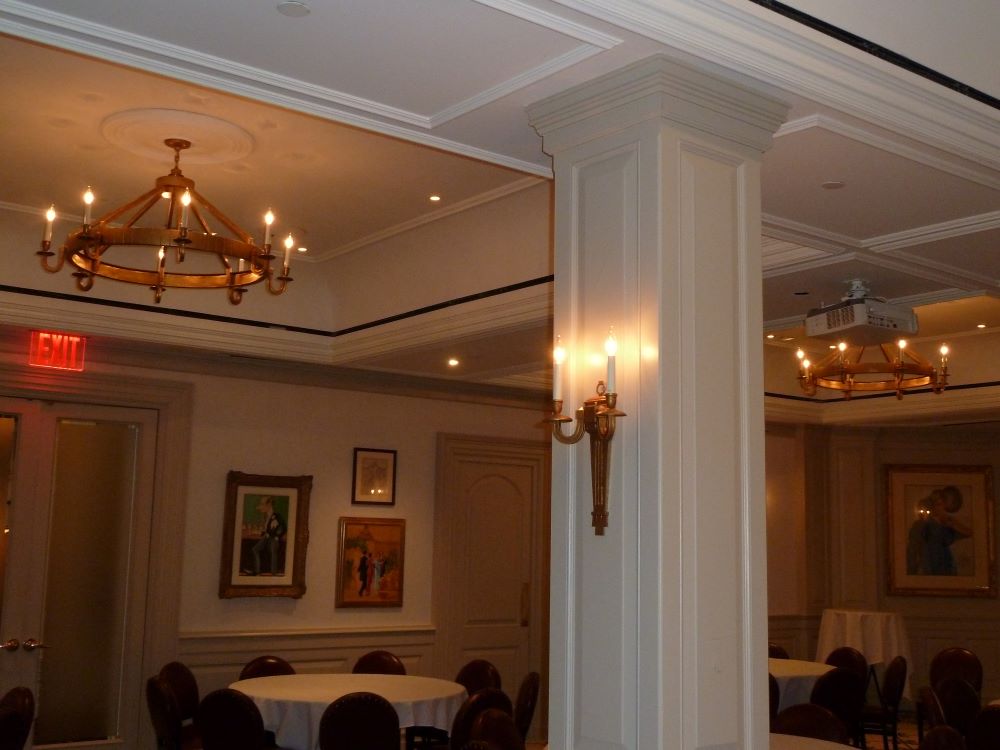 Famous Manhattan Midtown Supper Club